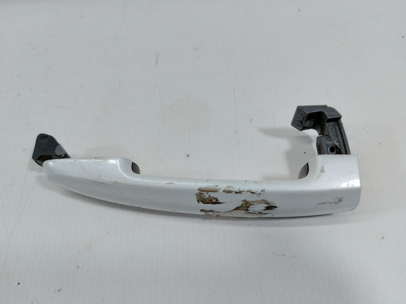 Kizashi Ручка двери задней правой наружная (серая) Suzuki Kizashi 2010-2013 8281257L00ZMU Suzuki Kizashi 2