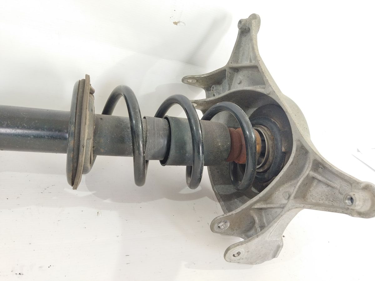 A4 Стойка амортизатора передняя (левая)/правая Audi A4 2013-2016 8K0413031BA Audi A4 5