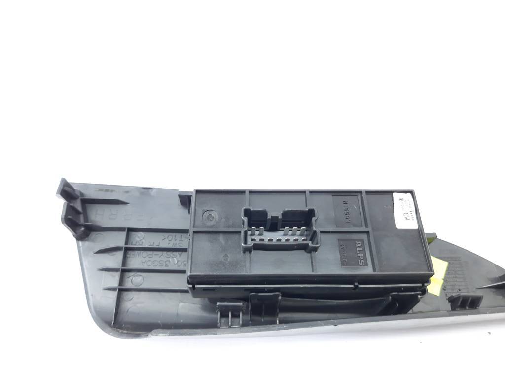 Sentra Кнопка стеклоподъемника правого Nissan Sentra 2013-2019 809603SG0B Nissan Sentra 5