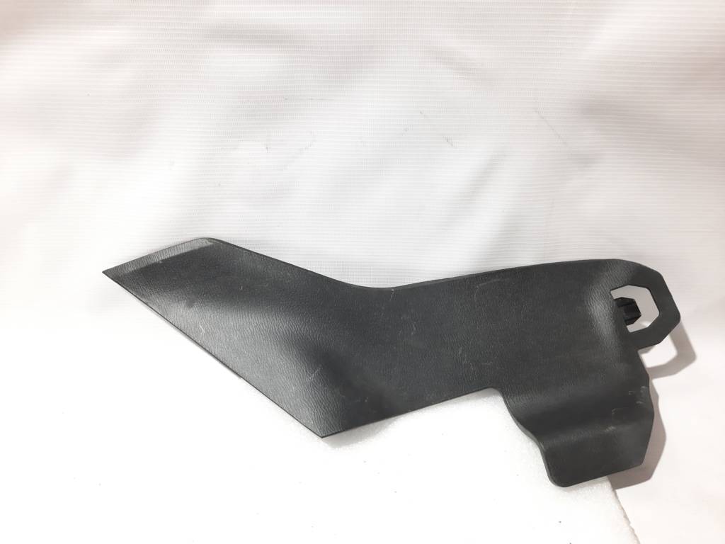 6 Накладка консоли центральной (боковая) левая Mazda 6 2014-2015 GHP96424002 Mazda 6 4