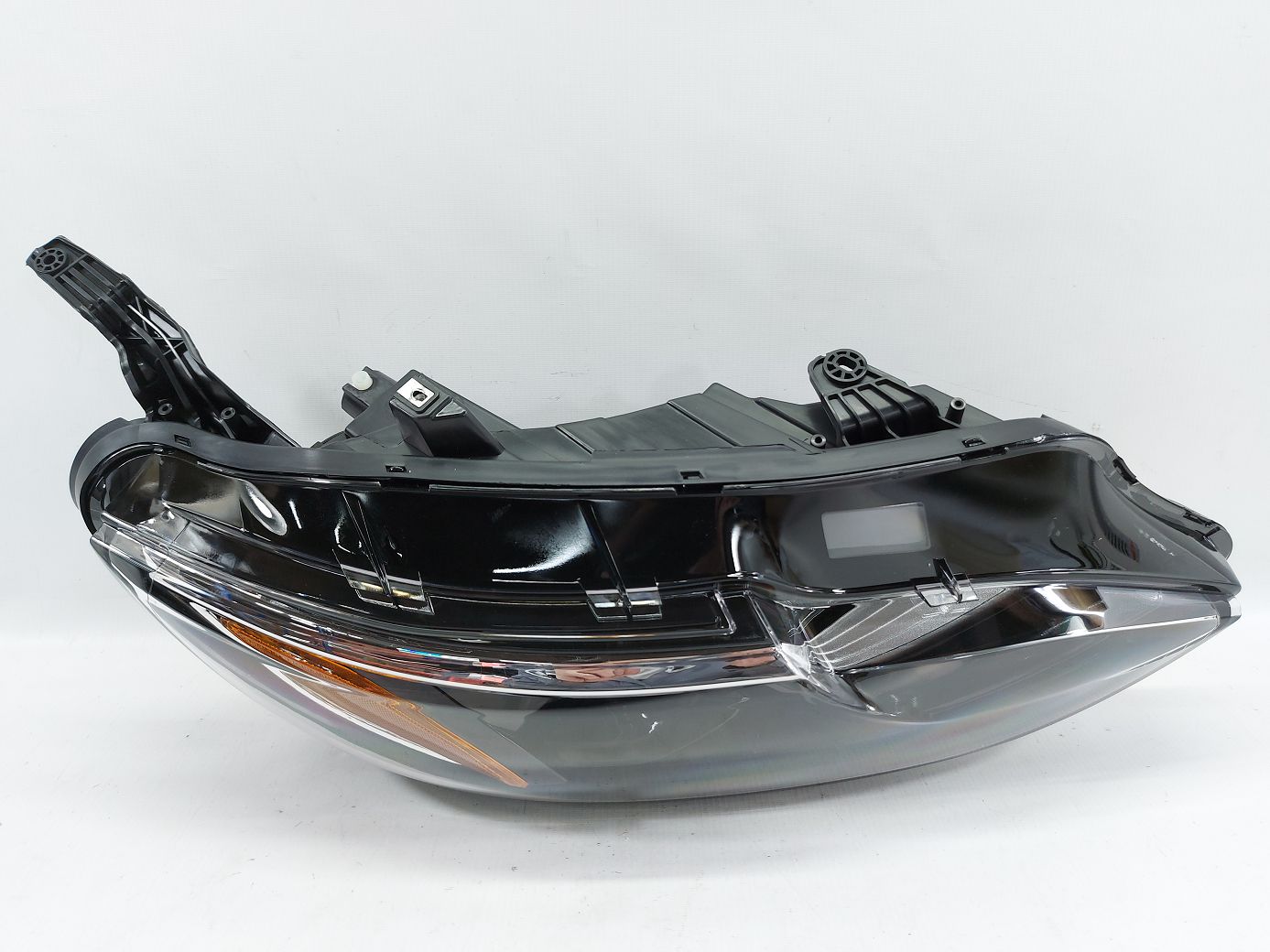 Фары головного света Фара передняя правая Chevrolet Malibu 2019-2021 84680166 Chevrolet Malibu 5