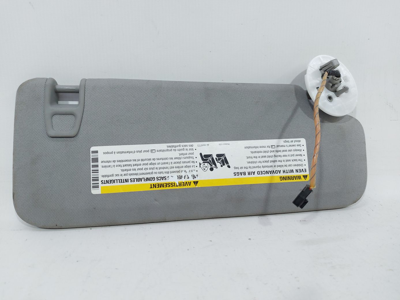 Malibu Козырек солнцезащитный левый Chevrolet Malibu 2017-2018 23229119 Chevrolet Malibu 3