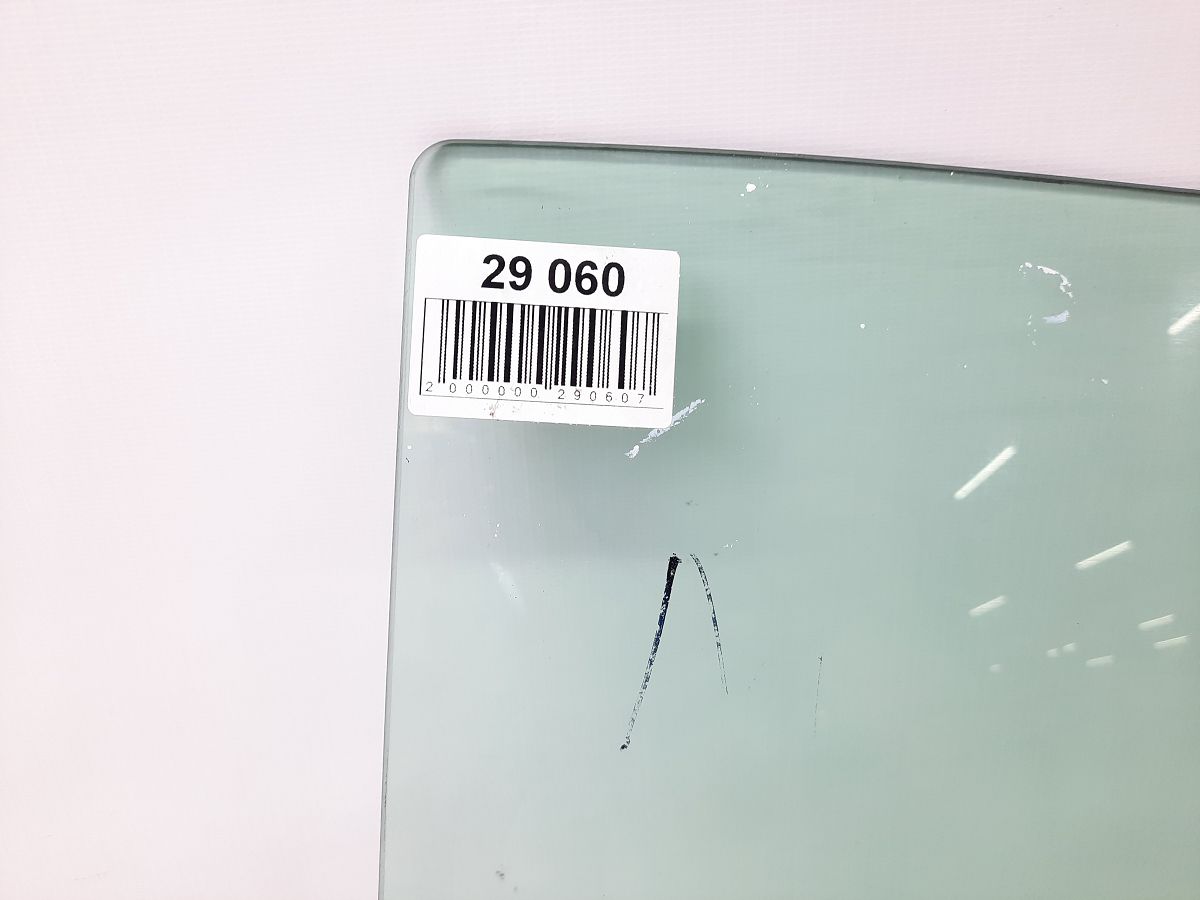 3 Стекло двери задней правой Mazda 3 2014-2018 BHN172510A Mazda 3 4