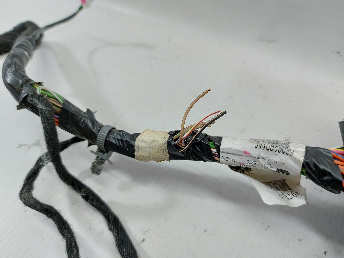 Journey Проводка двери передней левой Dodge Journey 2011-2017 68068601AC Dodge Journey 3