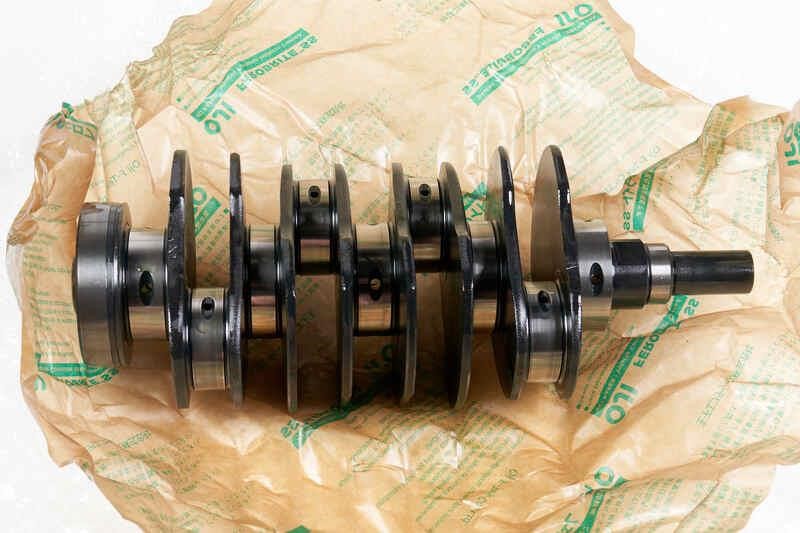 Коленвалы Вал коленчатый SUBARU 12200AA390 1