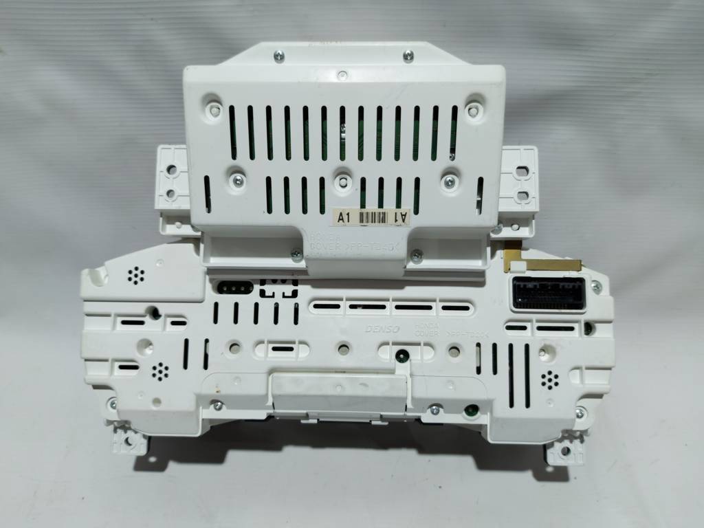 Insight Приборная панель Honda Insight 2010 78100TM8A13 Honda Insight 13