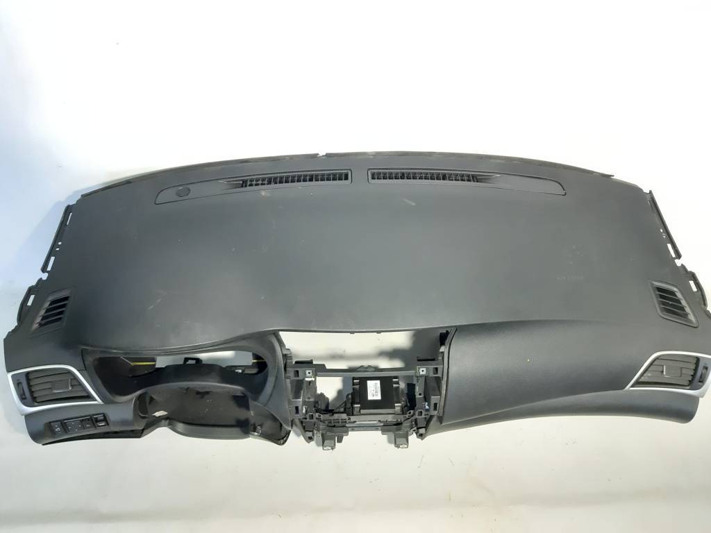 Sentra Торпеда Nissan Sentra 2013-2019 682003SG0A Nissan Sentra 14