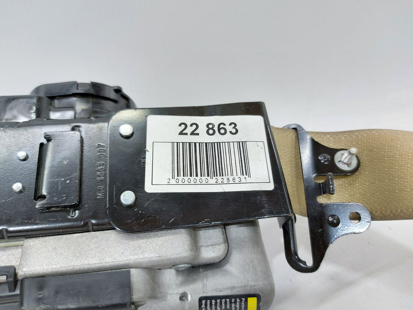 Fusion hybrid Ремень безопасности передний правый Ford Fusion Hybrid 2013-2016 DG9Z54611B08AK Ford Fusion Hybrid 8