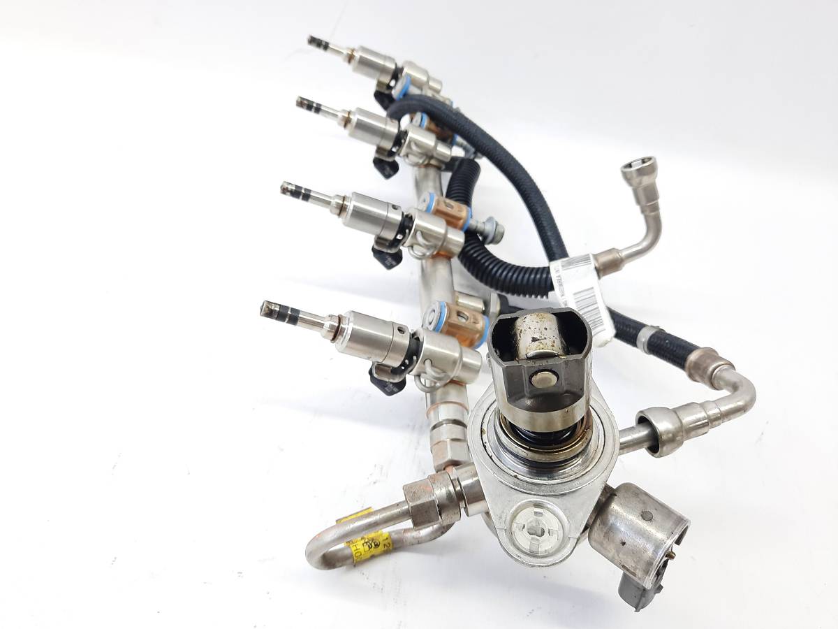 Regal Паливна рампа Buick Regal 2013-2016 12627090 Buick Regal 2