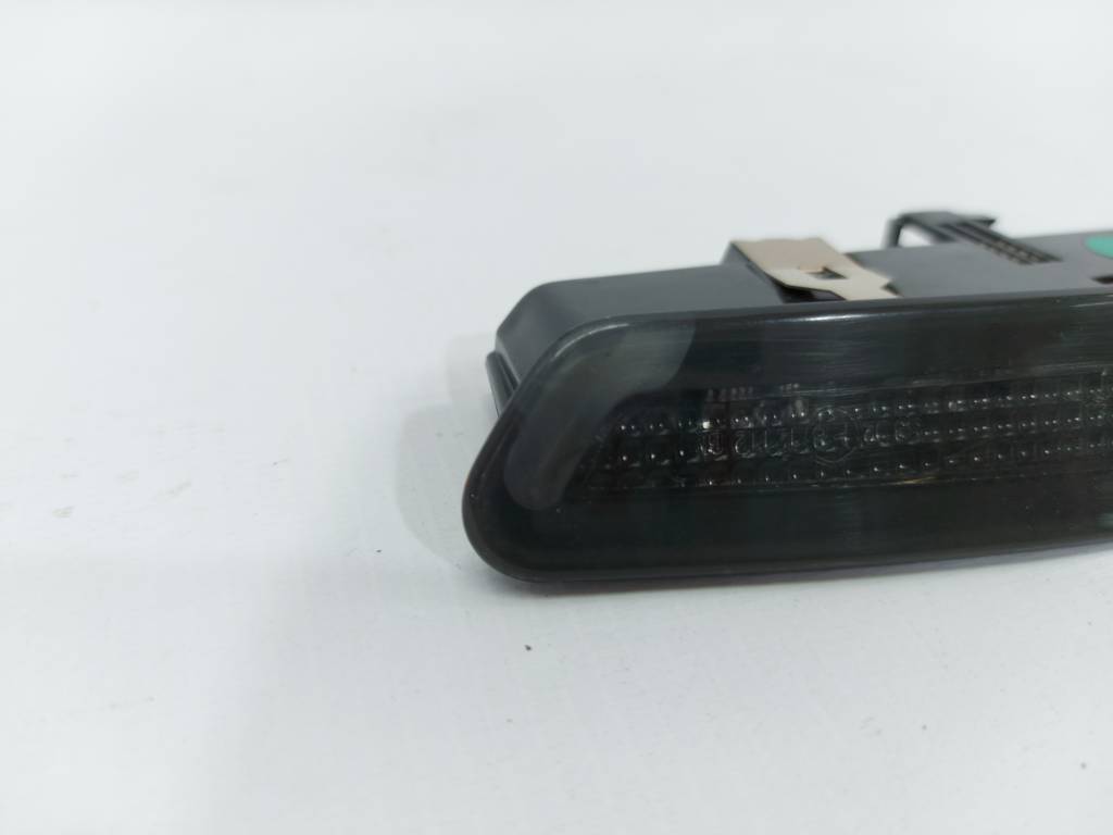 Товары с дефектами Дополнительный стоп (трещина) Buick Regal 2014-2017 22756339 Buick Regal 4