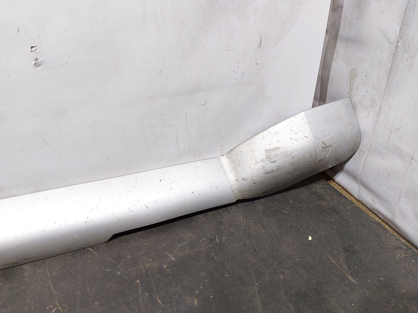 Hhr Поріг лівий (пластик) Chevrolet HHR 2006-2011 15881080 Chevrolet HHR 4