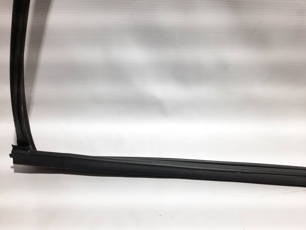 6 Уплотнитель стекла двери задней правой Mazda 6 2014-2016 GHK172605K Mazda 6 14