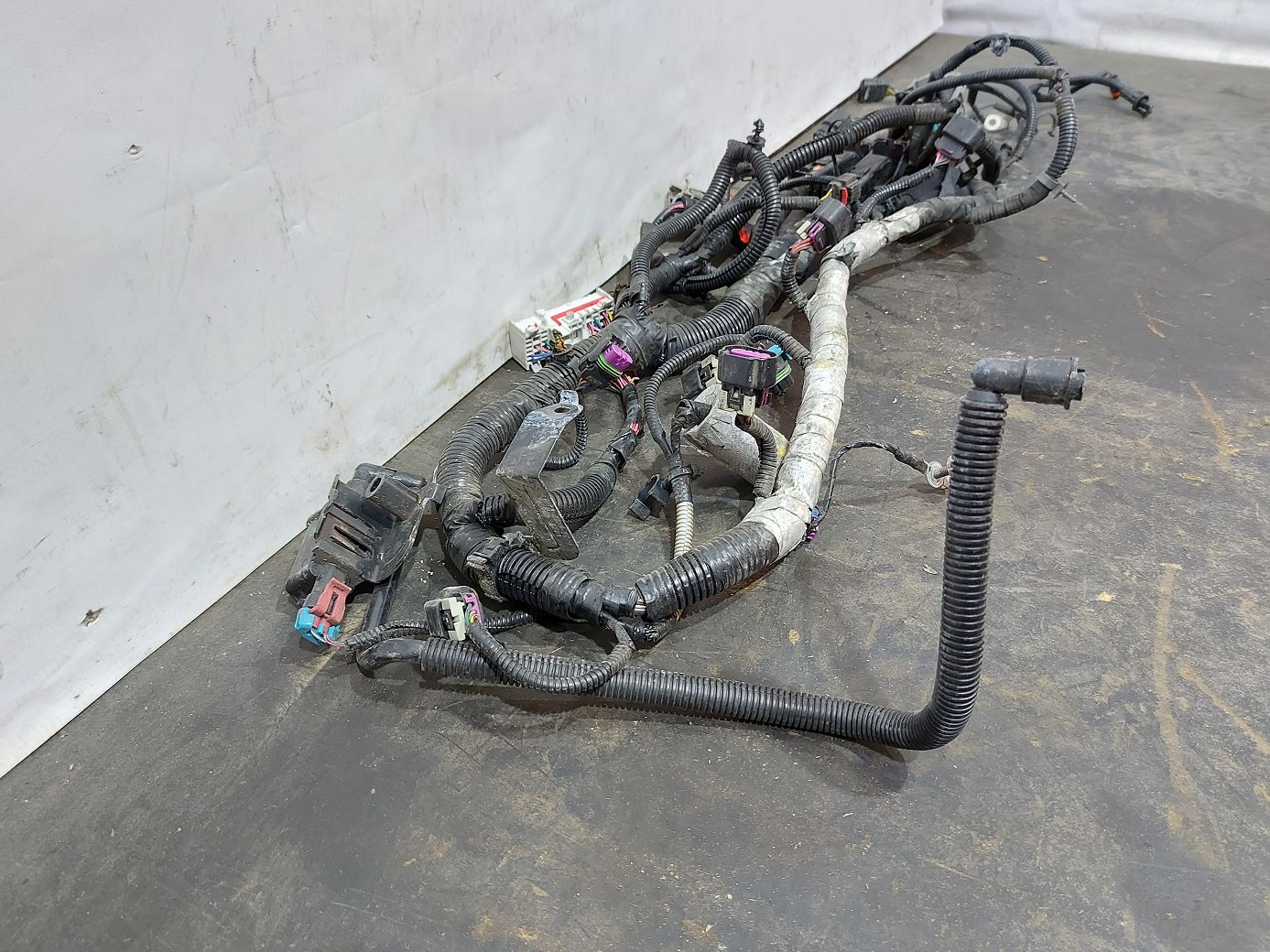 Equinox Проводка двигуна Chevrolet Equinox 2014-2015 23103156 Chevrolet Equinox 3