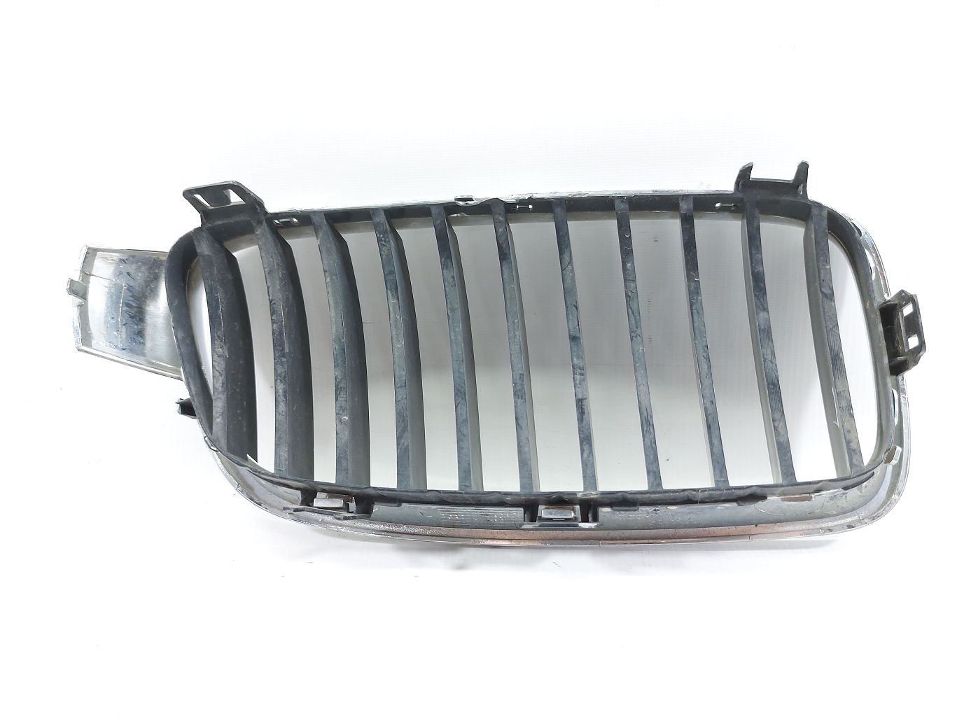 328i xdrive Решітка радіатора верхня ліва (ніздря) Тайвань BMW 328i xDrive 2012-2016 51137255411 BMW 328i xDrive 3