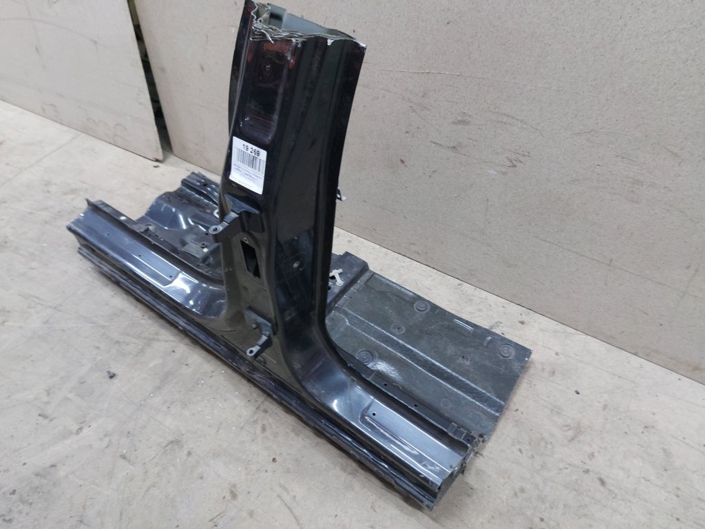 7 series Центральна стійка ліва (метал) BMW 7 2012 41217218593 BMW 7 4