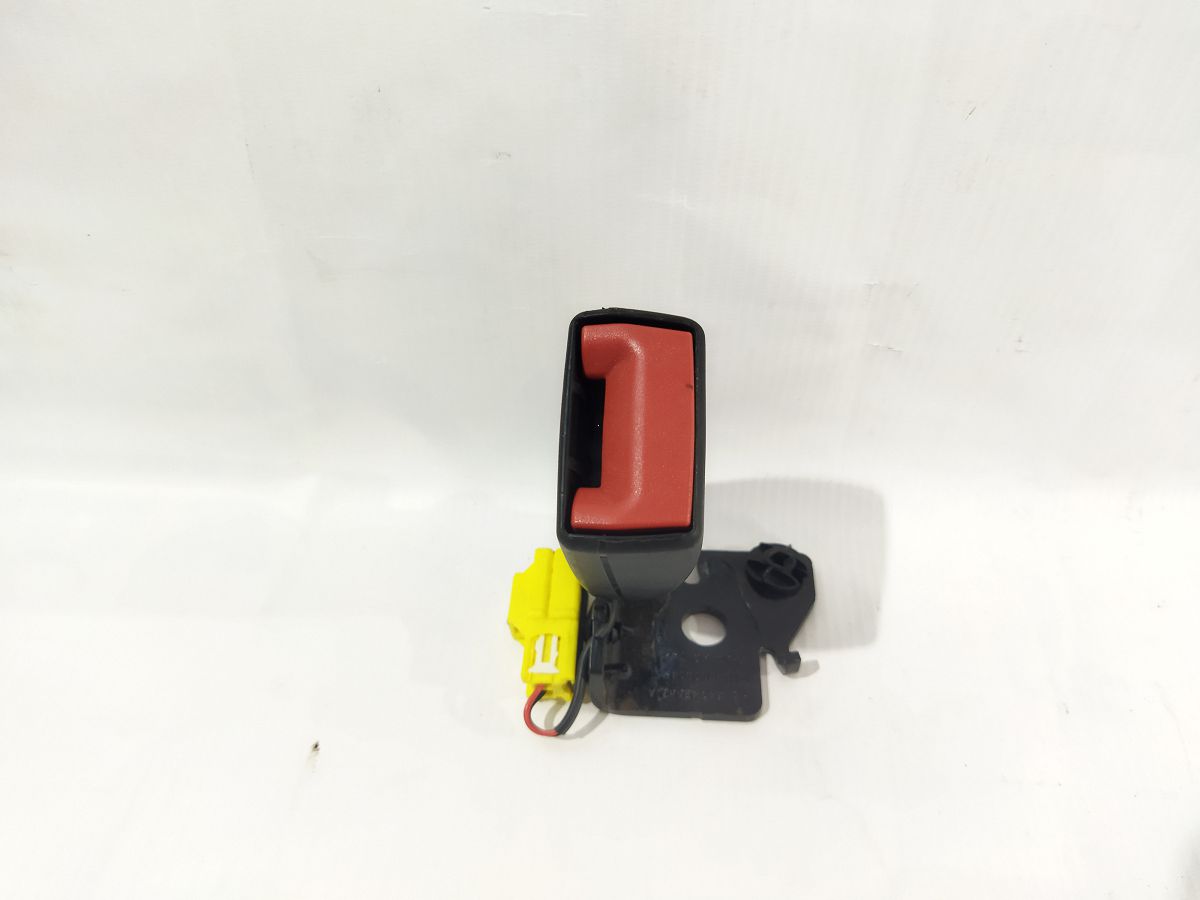 S60 Пряжка задніх ременів безпеки ліва Volvo S60 2011-2018 31351656 Volvo S60 2