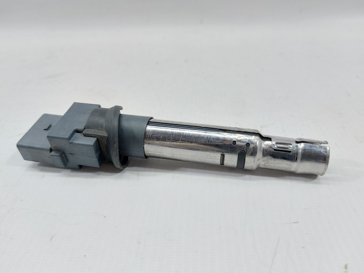 Passat Котушка двигуна Volkswagen Passat 2008-2018 022905715E Volkswagen Passat 2