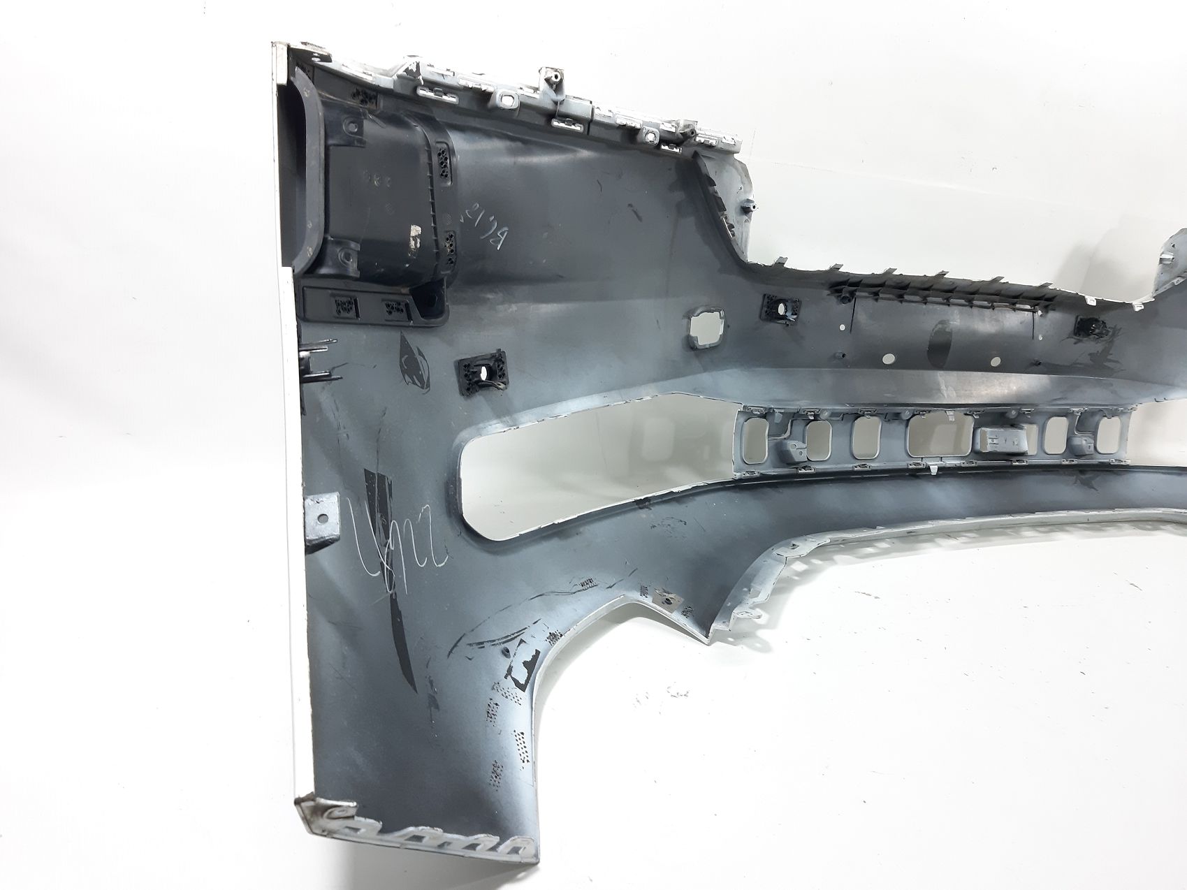 Передні бампери Бампер передній Zeekr 1 2022 8892500363C16 44