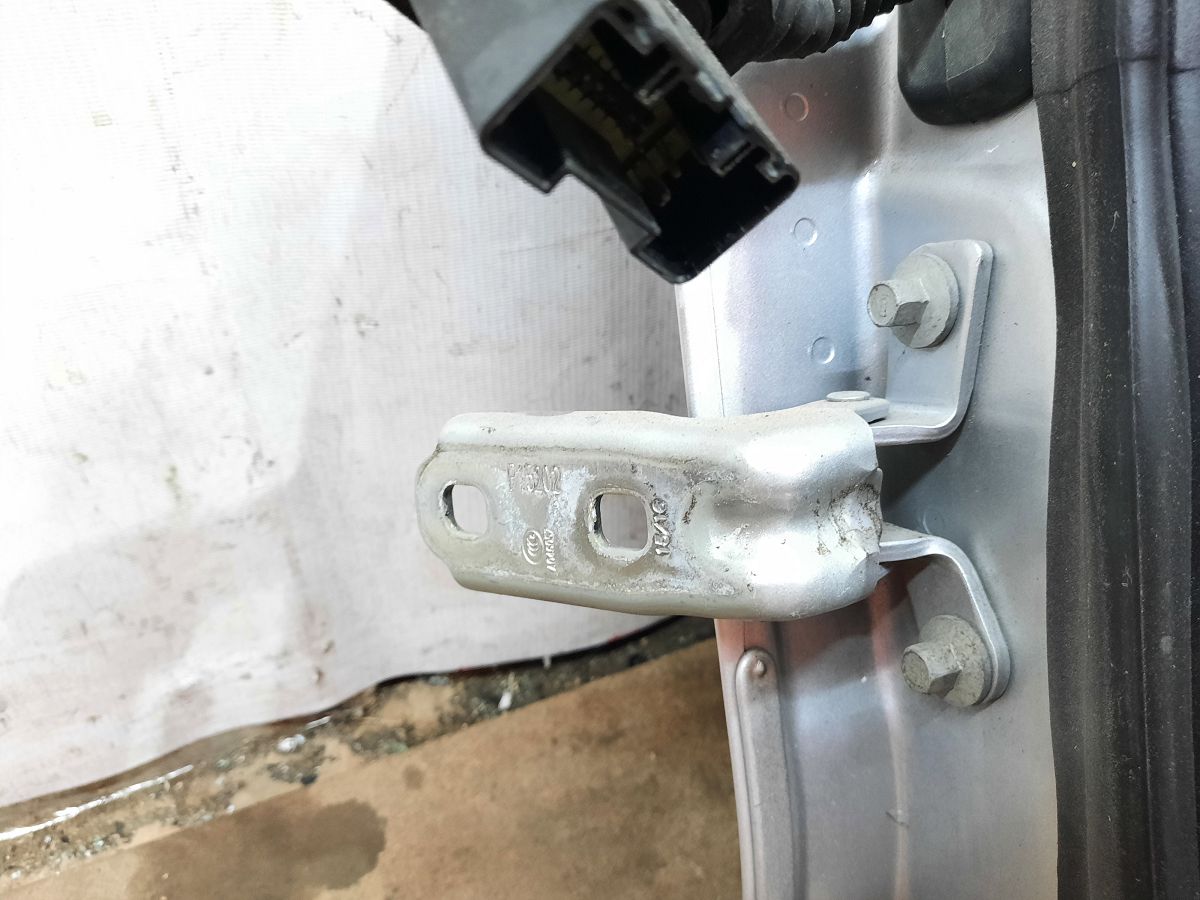 Ats Двері задні права в зборі Cadillac ATS 2013-2018 84007418 Cadillac ATS 24