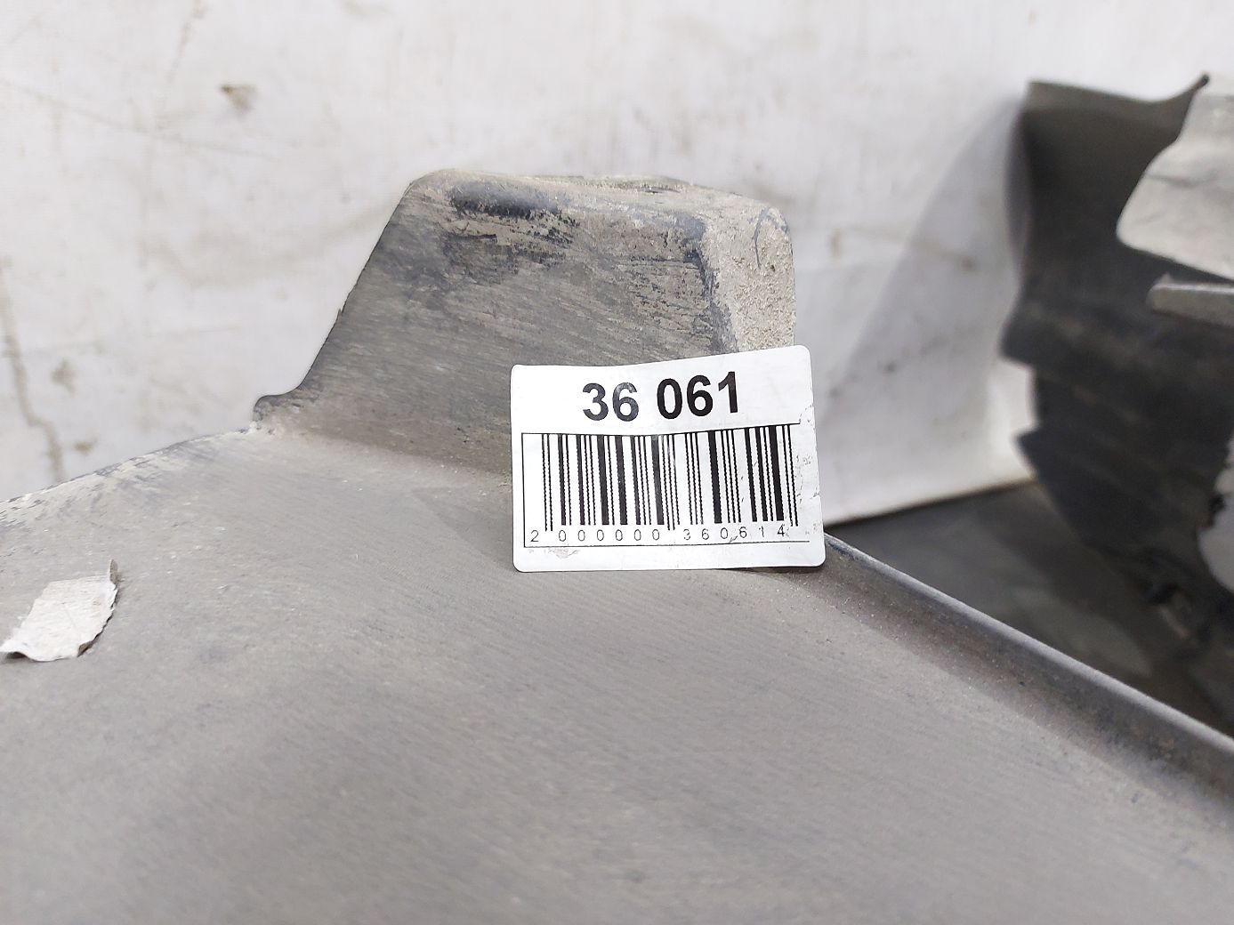 Dart Підкрилок задній лівий Dodge Dart 2013-2019 68082837AG Dodge Dart 15