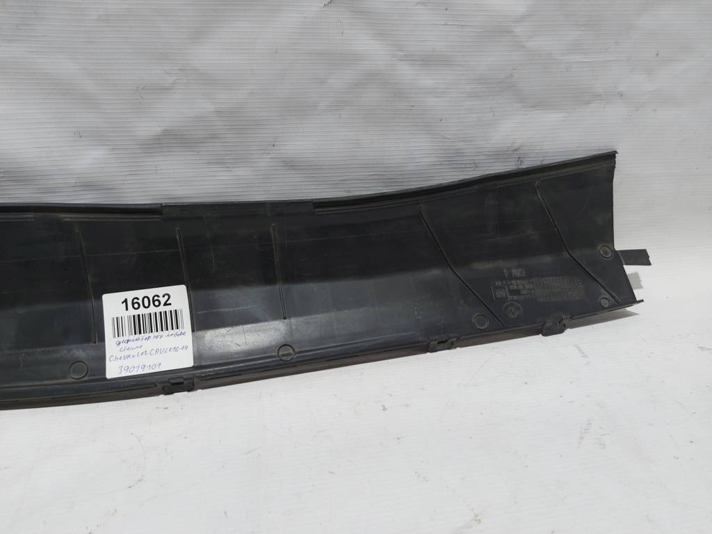Cruze Дефлектор под лобовое стекло Chevrolet Cruze 2016-2019 39019107 Chevrolet Cruze 3 Cruze Дефлектор под лобовое стекло Chevrolet Cruze 2016-2019 39019107 Chevrolet Cruze 3