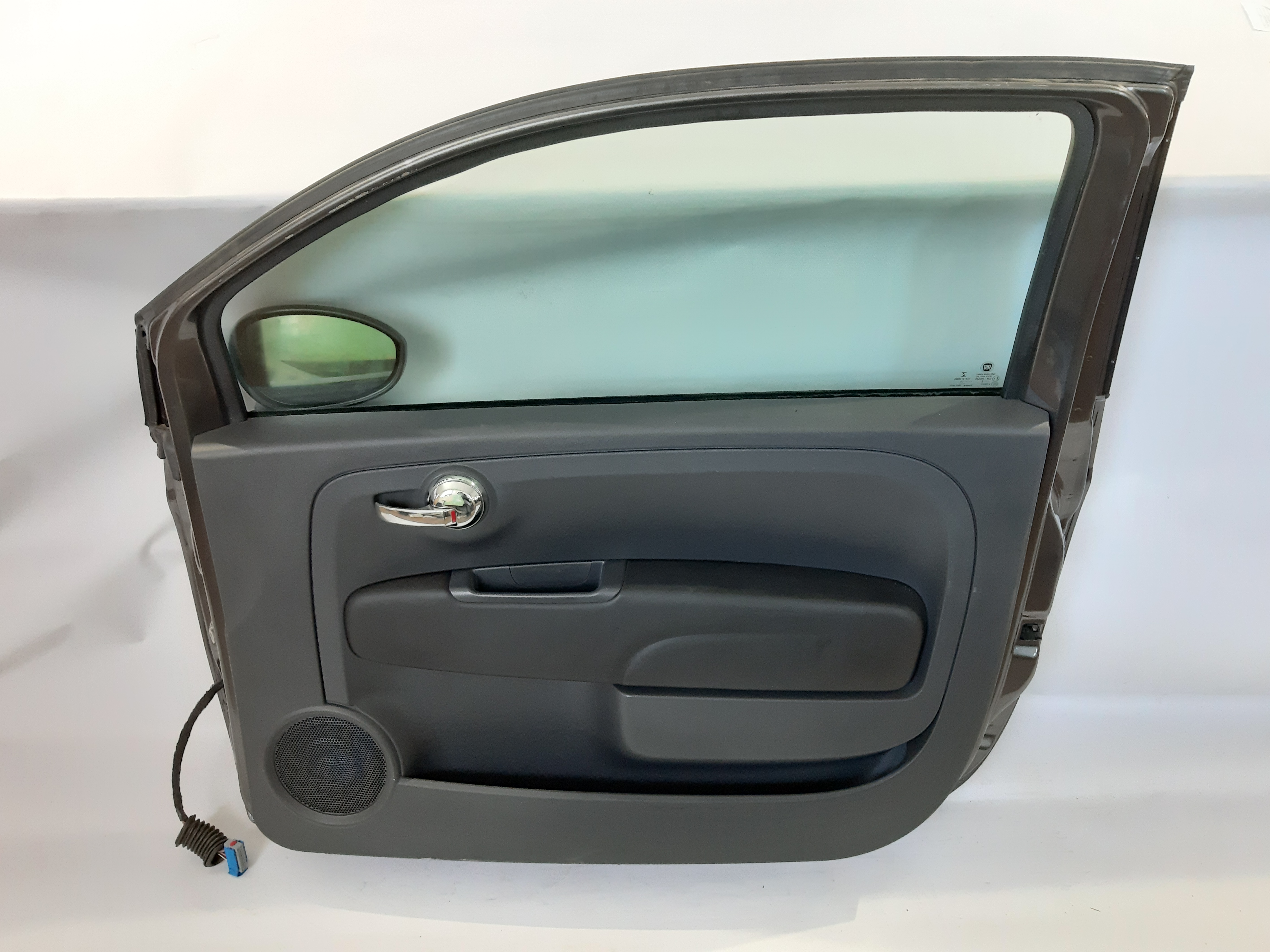 500 Двері передні права Fiat 500 2012-2019 68070594AC Fiat 500 49