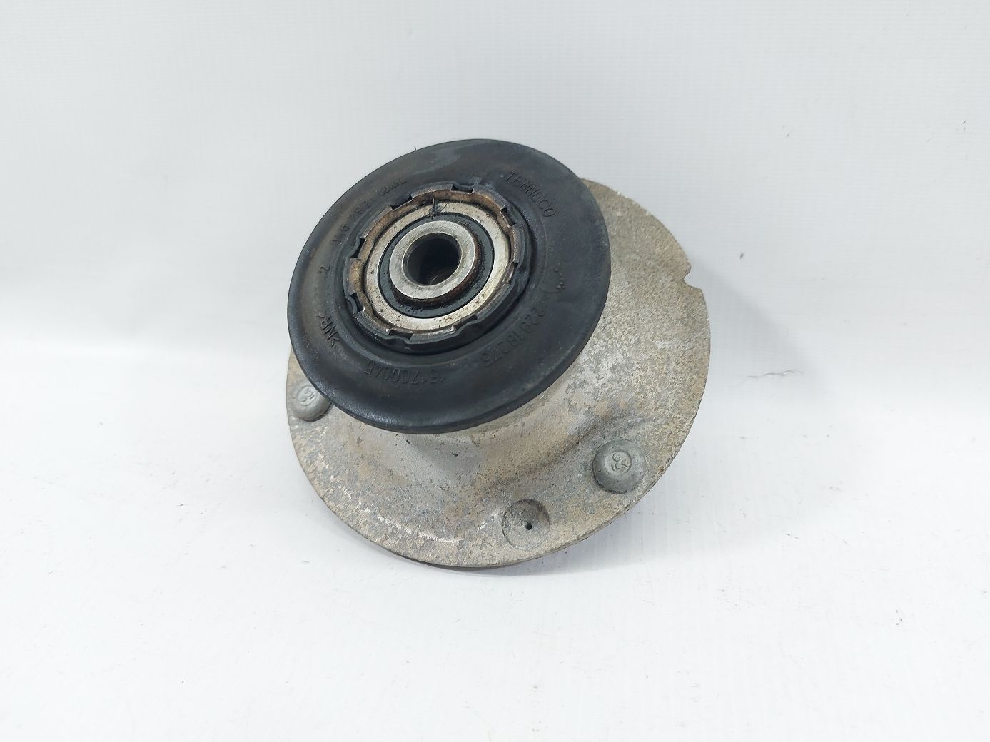 Tiguan Опора (подушка) переднього амортизатора ліва/права Volkswagen Passat 2012-2015 84190339 Volkswagen Passat 3