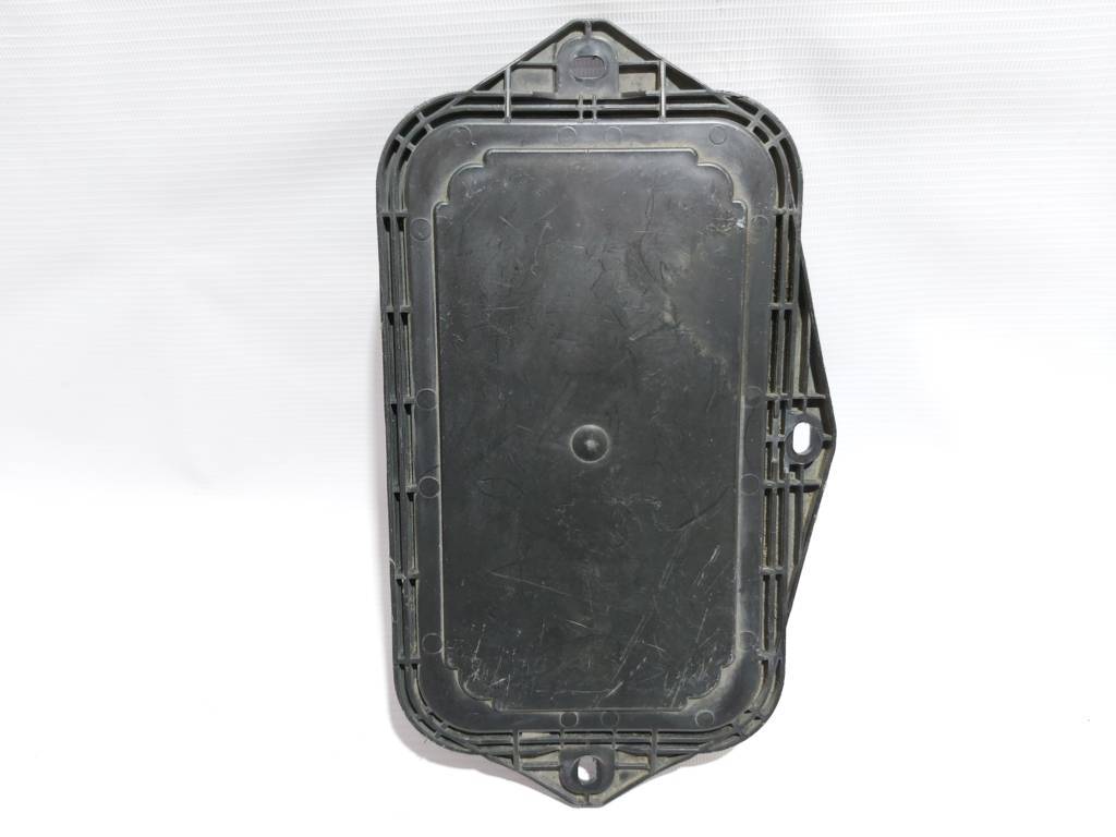 Passat Кришка водостоку під лобове скло Volkswagen Passat 2006-2014 1K0941369A Volkswagen Passat 2