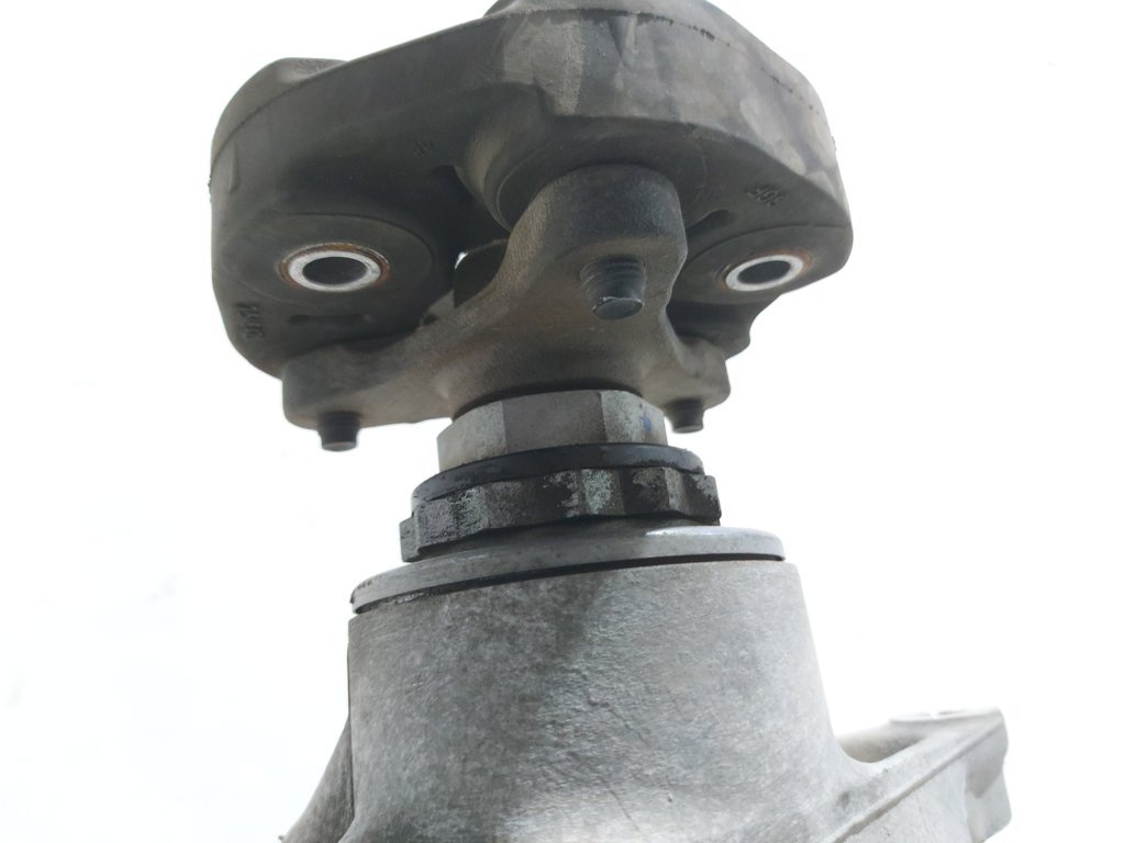 7 series Редуктор BMW 7 2009-2012 33107577097 BMW 7 2 7 series Редуктор BMW 7 2009-2012 33107577097 BMW 7 2