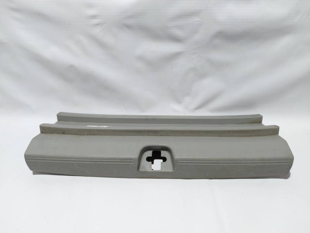 Insight Накладка задньої панелі багажного відділення Honda Insight 2010-2014 84640TM8A01ZA Honda Insight 7