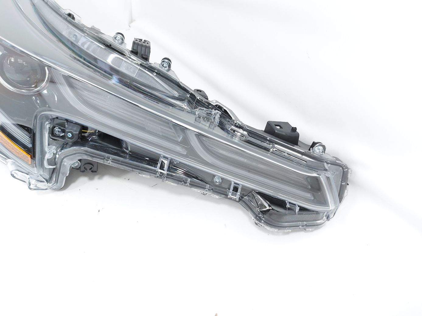 Фары головного света Фара передняя правая (SE/XSE) Toyota Corolla 2019-2021 8111002S50 Toyota Corolla 2