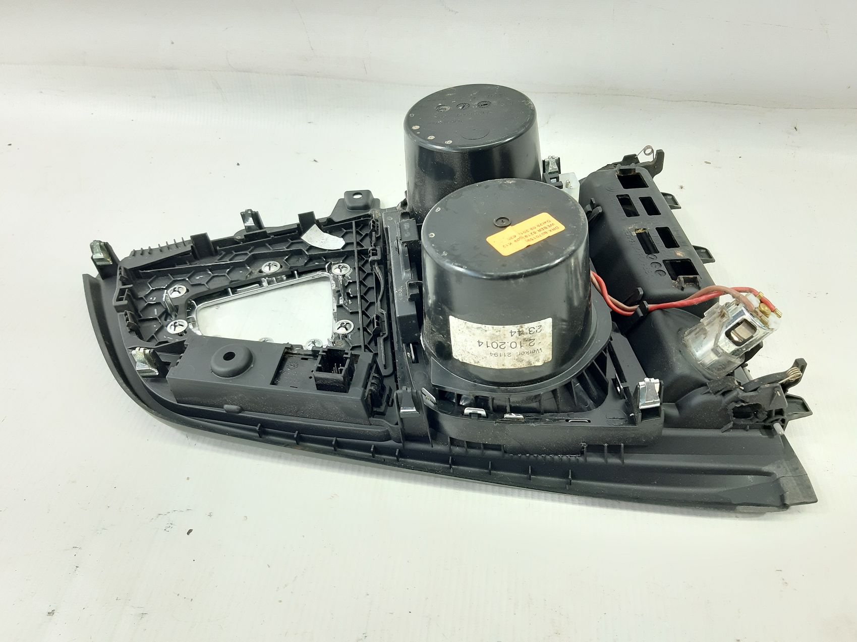 328i xdrive Підсклянник центральної консолі BMW 328i xDrive 2012-2015 51169218925 BMW 328i xDrive 10