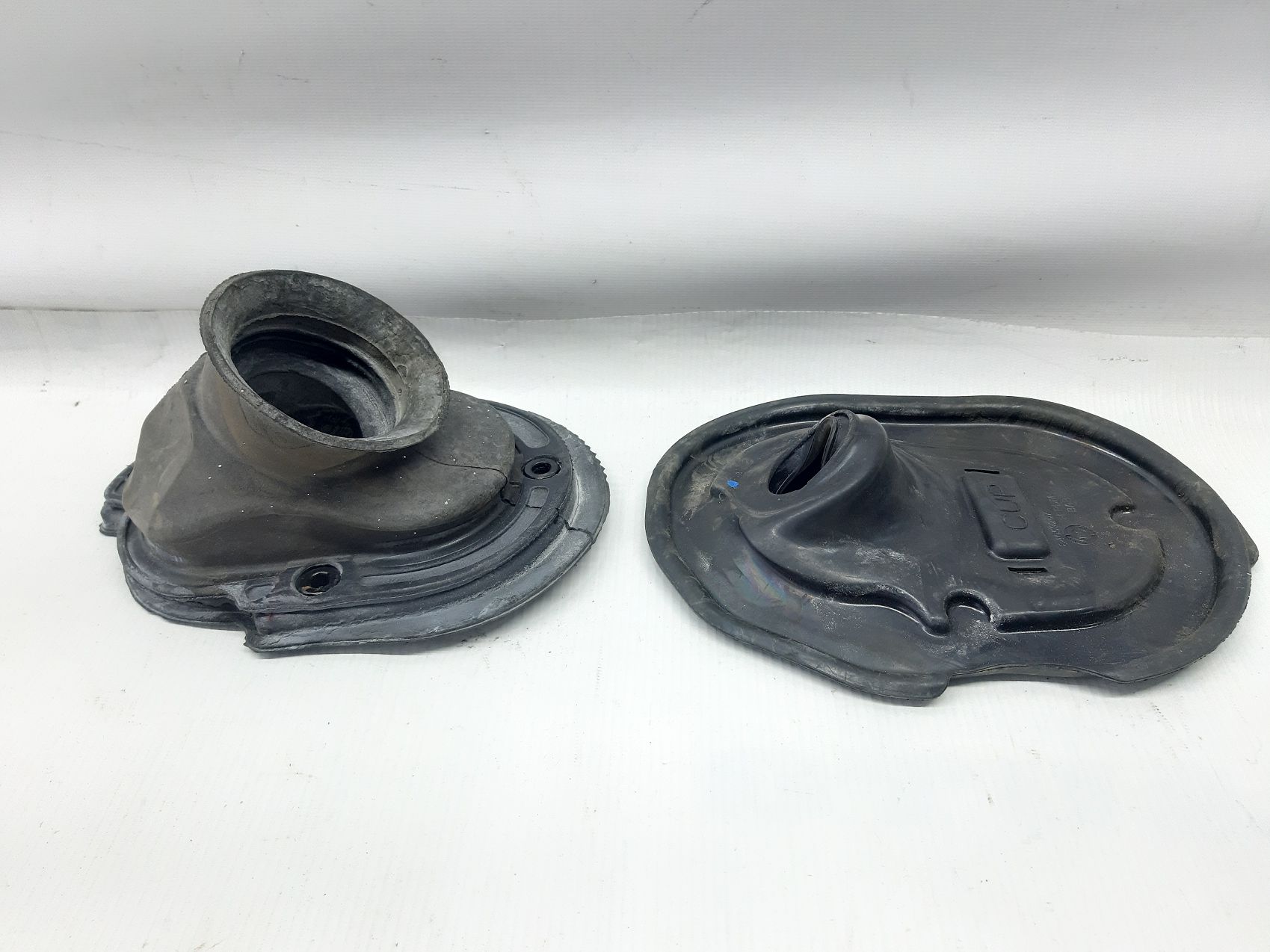 Malibu Пыльник рулевой колонки Chevrolet Malibu 2016-2021 23504888 Chevrolet Malibu 3