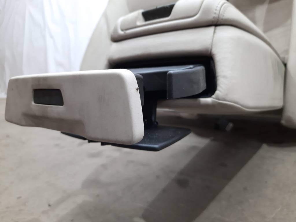 7 series Спинка заднього ряду сидінь BMW 7 2009-2015 52209112184 BMW 7 20
