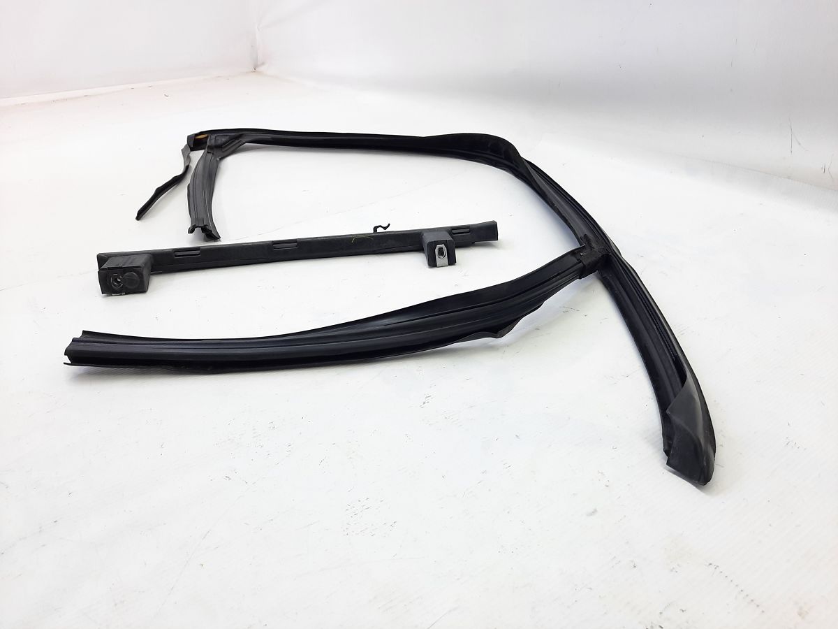 Malibu Ущільнювач скла арки двері передньої лівої Chevrolet Malibu 2013-2016 23222920 Chevrolet Malibu 4