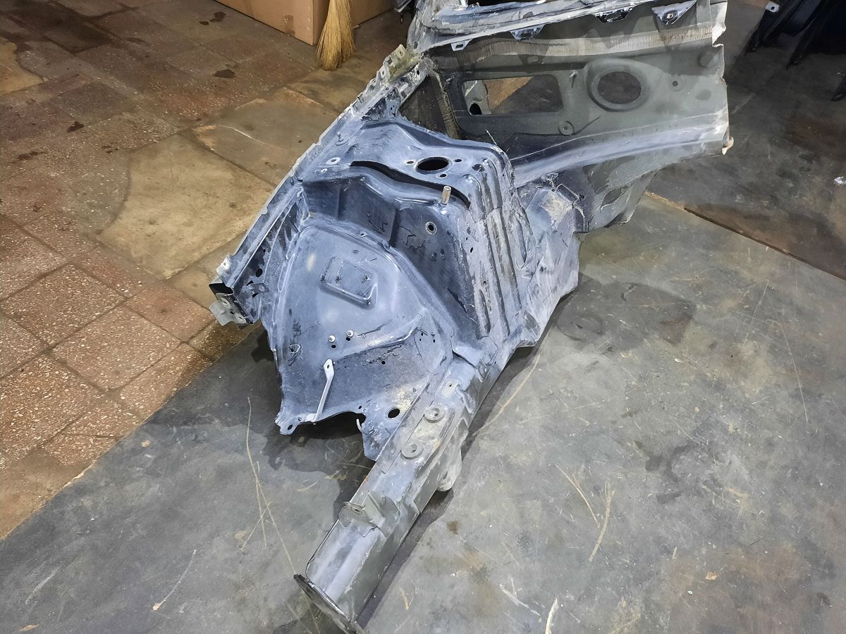 Charger Чверть передня права Dodge Charger 2011-2014 68093434AJ Dodge Charger 9