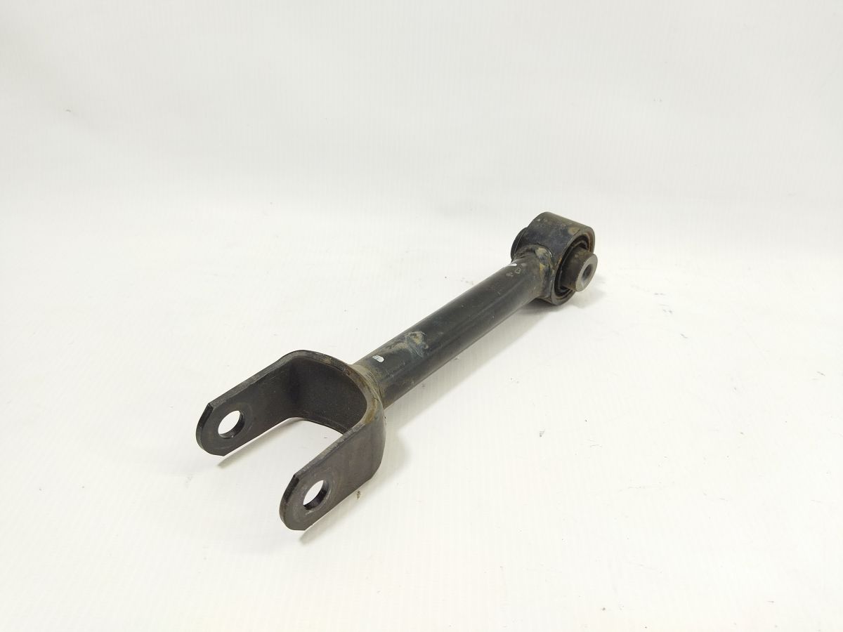 Model 3. Рычаг задний левый/правый развальный Tesla Model 3 2020-2024 104443100H Tesla Model 3