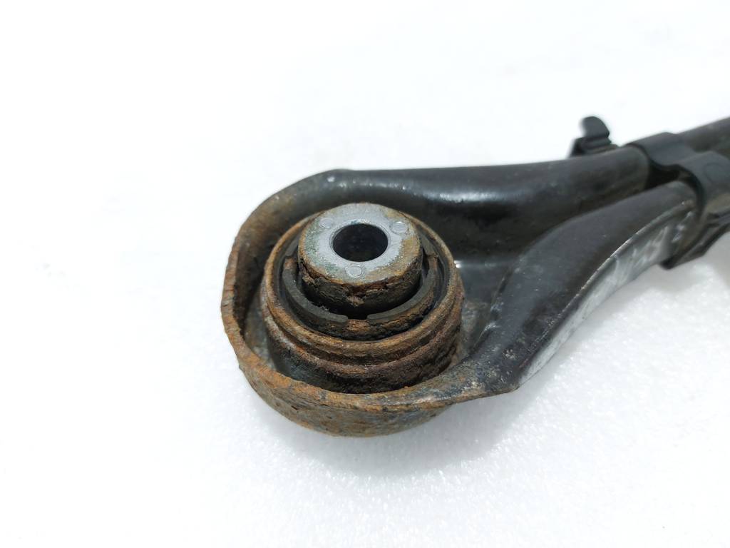 328i xdrive Важіль задній центральний лівий/правий верхній BMW 328i xDrive 2006-2013 33322406292 BMW 328i xDrive 2