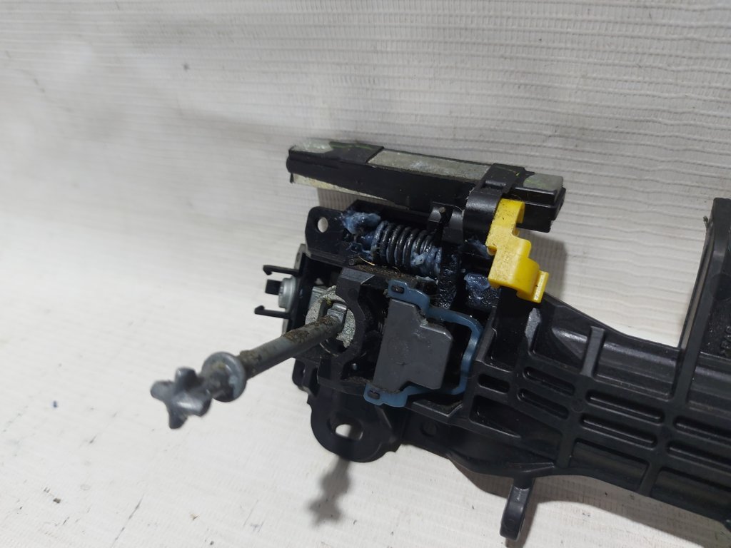 Impreza Ручка дверей зовнішньої передньої лівої з кронштейном Subaru Impreza 2013 61160FJ030B7 Subaru Impreza 3