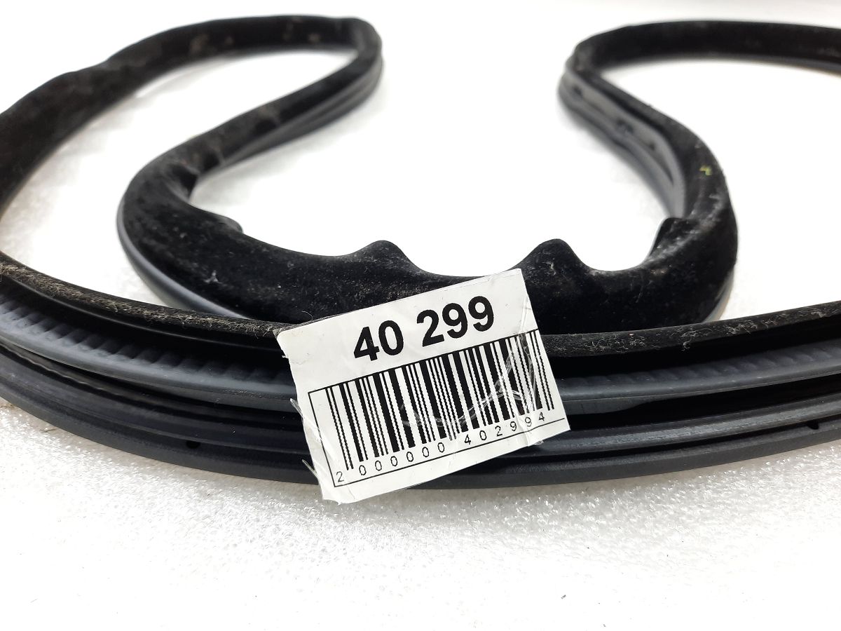 Xf Ущільнювальна гумка отвору дверей задньої лев/прав Jaguar XF 2009-2015 C2Z23512 Jaguar XF 4 Xf Ущільнювальна гумка отвору дверей задньої лев/прав Jaguar XF 2009-2015 C2Z23512 Jaguar XF 4