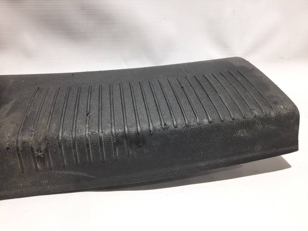 Dart Заднє оздоблення багажника Dodge Dart 2013-2019 1SW40DX9AA Dodge Dart 25