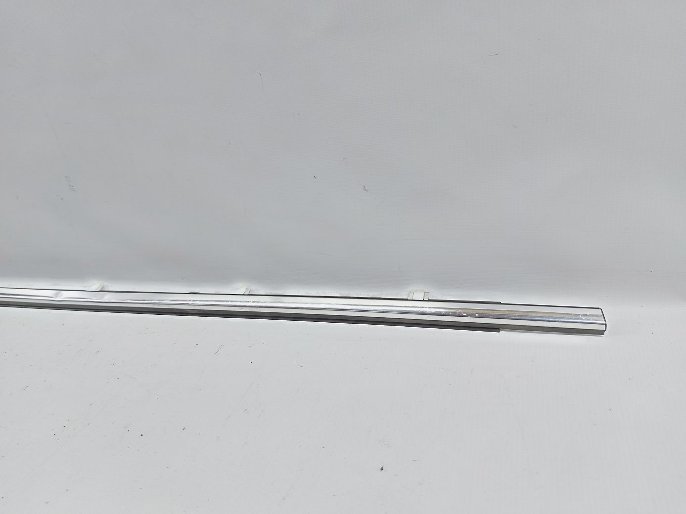 Accord coupe Ущільнювальна гумка скла двері передньої правої зовнішня (хром) Honda Accord Coupe 2008-2012 72410TE0A02 Honda Accord Coupe 2