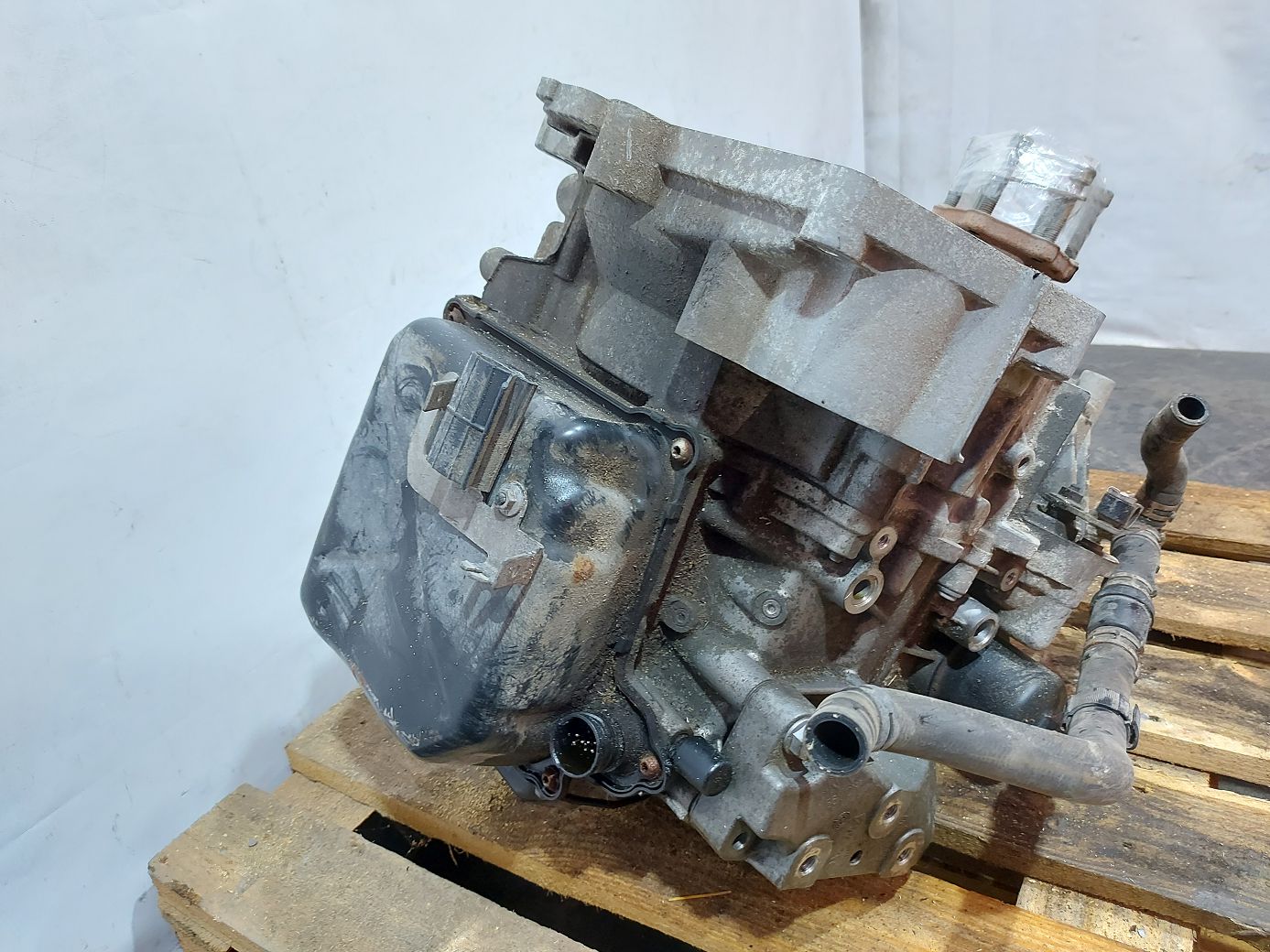 Passat Коробка АКПП (об'єм двигуна 3,6л) Volkswagen Passat 2012 02E300058B00D Volkswagen Passat 3