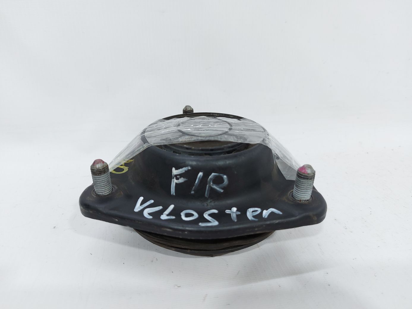 Опори амортизаторів Подушка амортизатора переднього Hyundai Veloster 2012-2017 546103X200 2 Опори амортизаторів Подушка амортизатора переднього Hyundai Veloster 2012-2017 546103X200 2