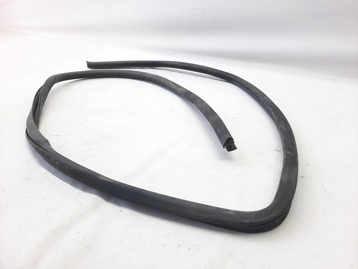 Dart Ущільнювальна гумка отвору дверей задньої лівої/правої Dodge Dart 2013-2019 68085078AF Dodge Dart 5