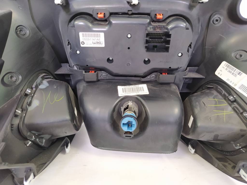 Dart Панель управління клімат контролем Dodge Dart 2013-2019 1TQ77DX9AJ Dodge Dart 28