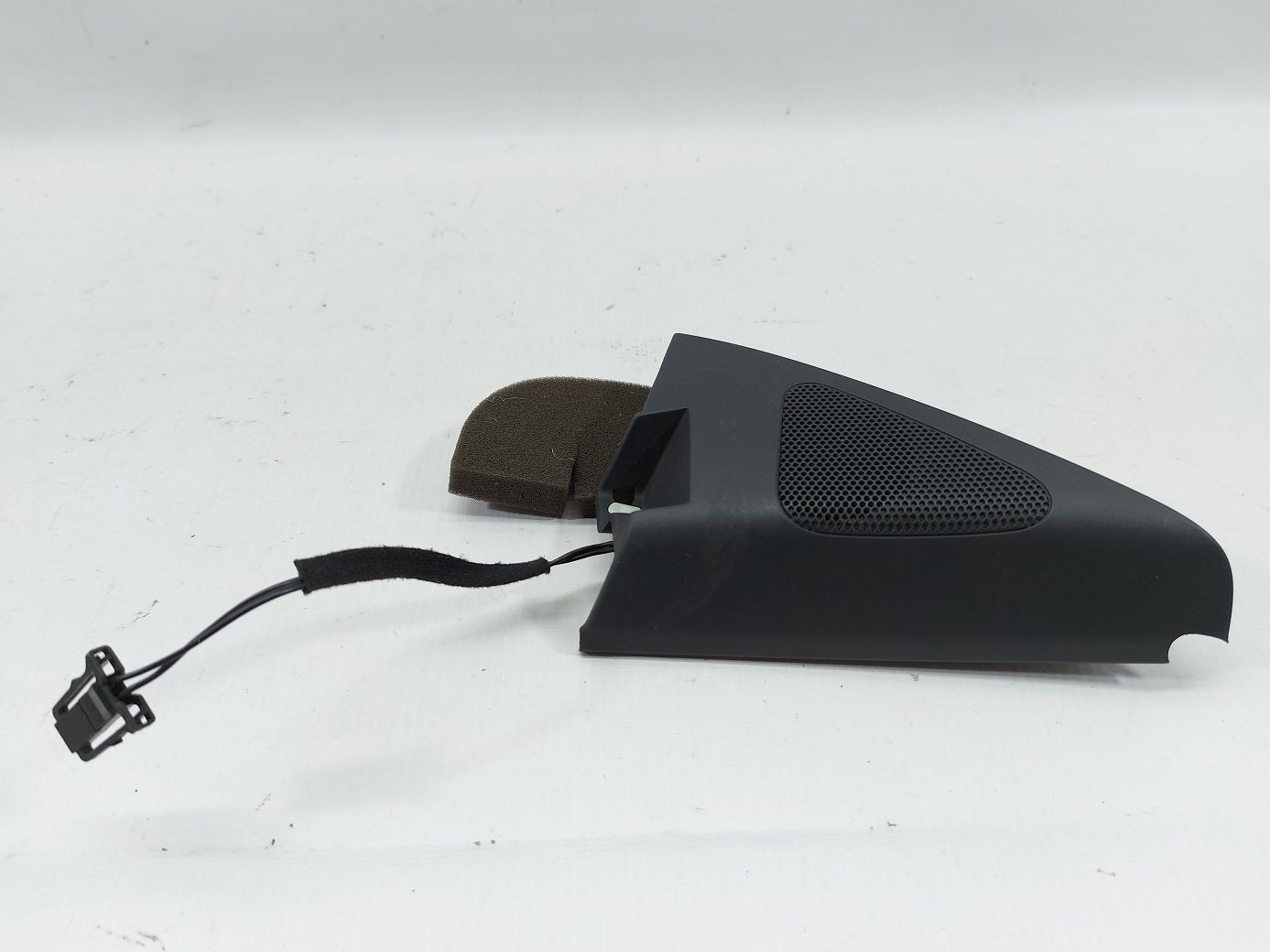 Tiguan Уголок двери передней правой внутренний Volkswagen Tiguan 2009-2018 5N0837974G82V Volkswagen Tiguan 3 Tiguan Уголок двери передней правой внутренний Volkswagen Tiguan 2009-2018 5N0837974G82V Volkswagen Tiguan 3