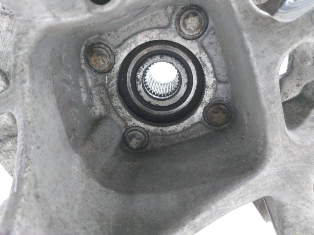7 series Кулак задний левый BMW 7 2012 33326796497 BMW 7 7