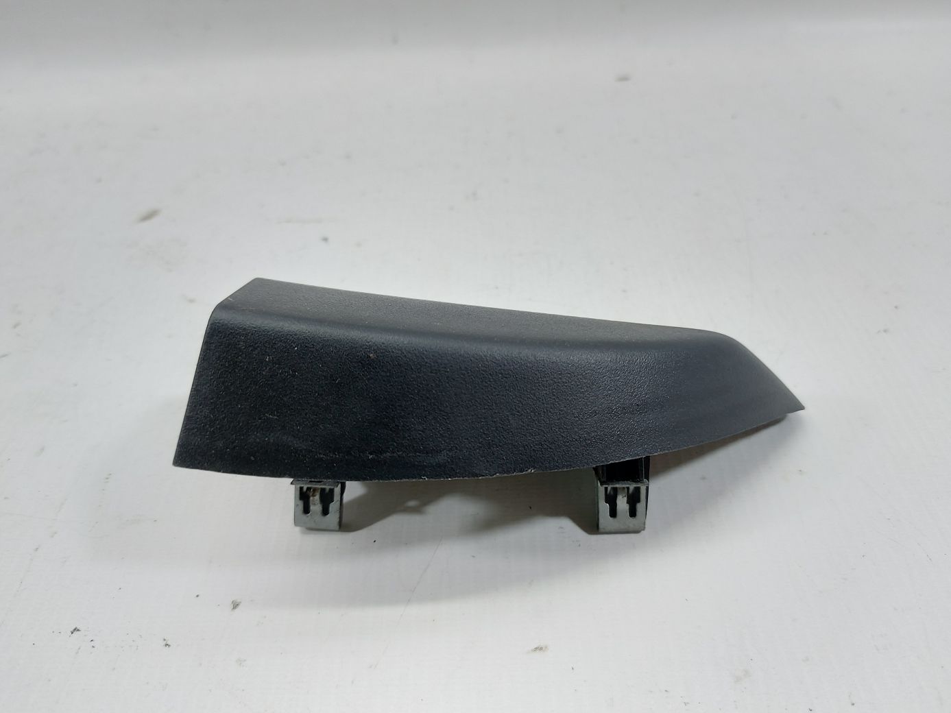 Compass Уплотнитель двери передней левой внутренний Jeep Compass 2009-2017 1KM03DX9AB Jeep Compass 2