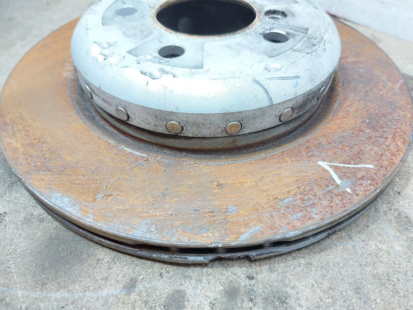 5 series Диск тормозной задний левый/правый BMW 5 series 2011-2016 34216898733 BMW 5 series 17